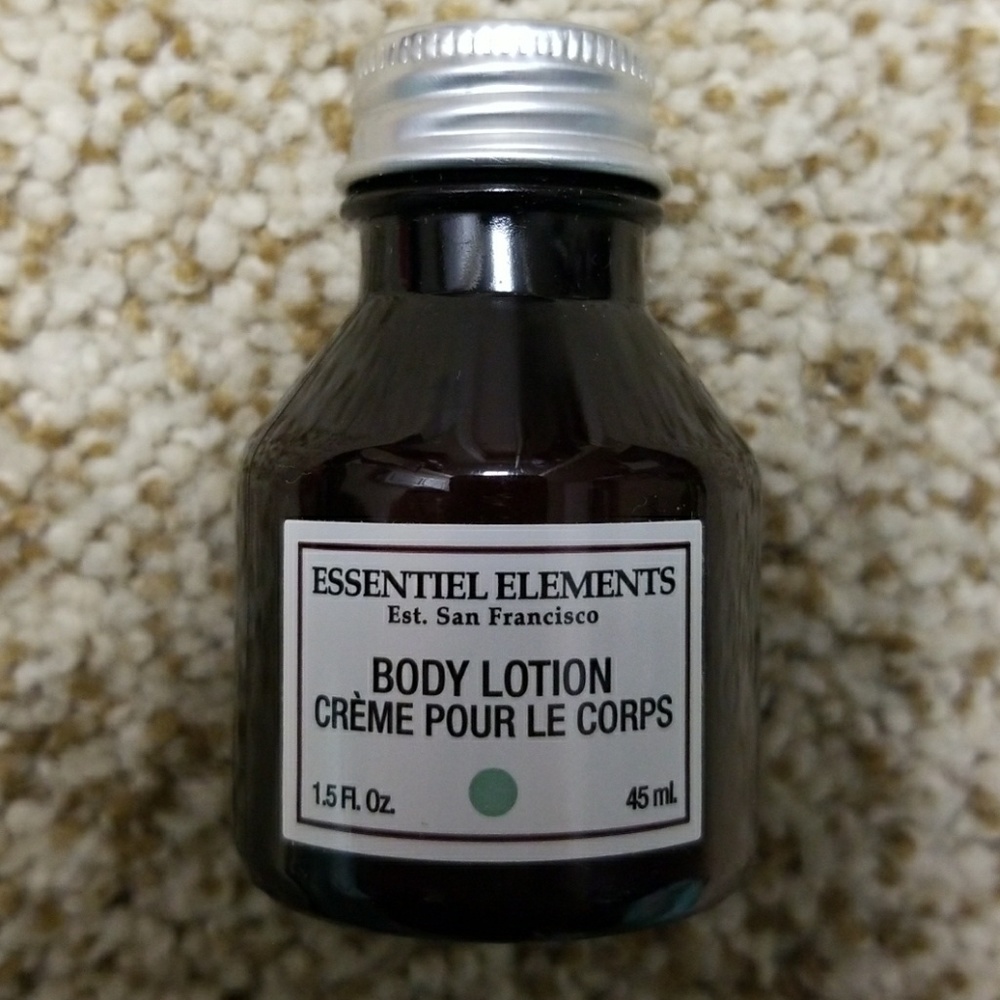 3 for $10 🌟 Essential Elements Body Lotion